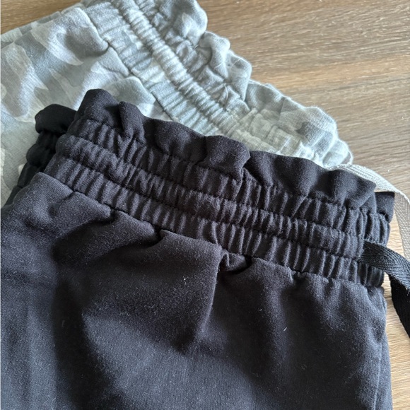 No Boundaries Camo and Black Joggers/Sweatpants ~ set of 2! - Picture 2 of 8